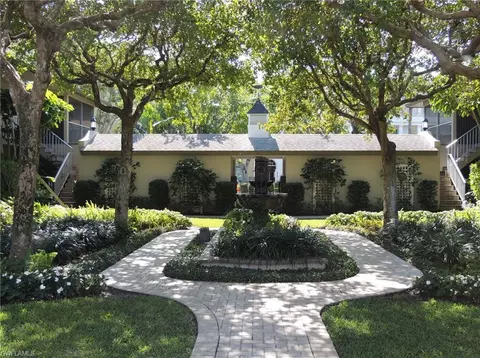 376 4th Ave S, Naples, FL 34102 photo 1