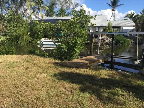 2977 Orange St, Naples, FL 34112 photo 9