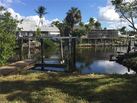 2977 Orange St, Naples, FL 34112 photo 1