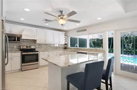 2505 Crayton Rd, Naples, FL 34103 photo 9