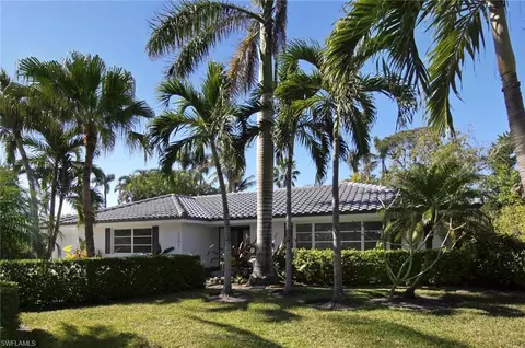 2505 Crayton Rd, Naples, FL 34103 photo 2