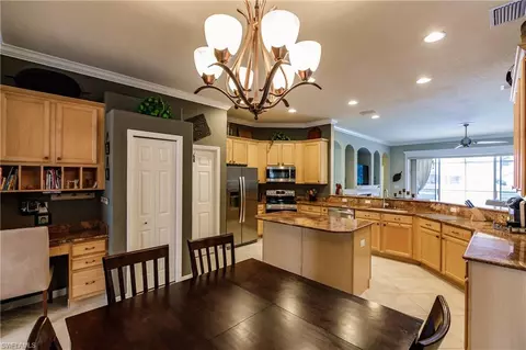 282 Shellstone Ct, Naples, FL 34119 photo 8