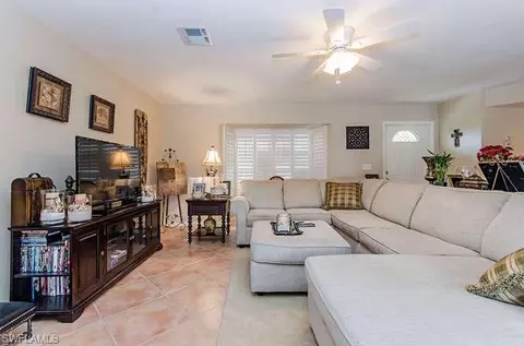 467 Conners Ave, Naples, FL 34108 photo 2