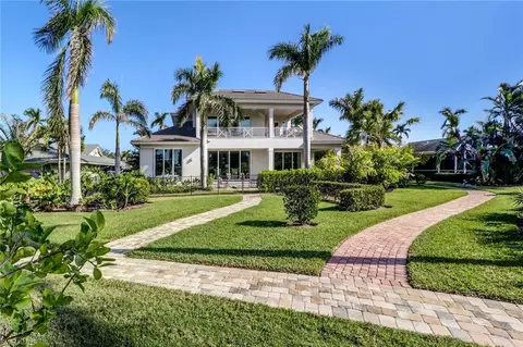 720 Park Shore Dr, Naples, FL 34103 photo 12