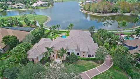 4467 Wayside Dr, Naples, FL 34119 photo 2