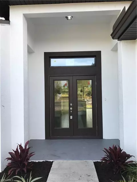 2582 68th Ave NE, Naples, FL 34120 photo 2