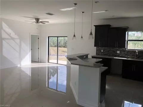 4262 68th Ave NE, Naples, FL 34120 photo 4
