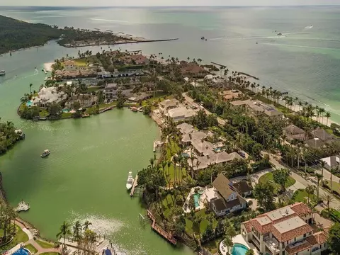 4255 Gordon Dr, Naples, FL 34102 photo 1