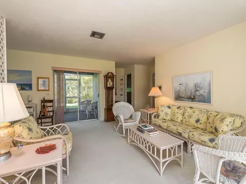 32 Cypress Point Dr, Naples, FL 34105 photo 3
