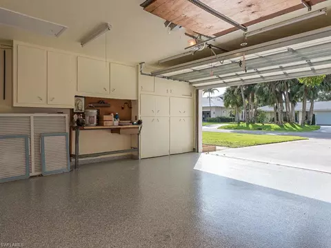 32 Cypress Point Dr, Naples, FL 34105 photo 8