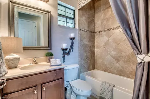 3371 Pacific Dr, Naples, FL 34119 photo 7