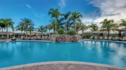 3371 Pacific Dr, Naples, FL 34119 photo 24