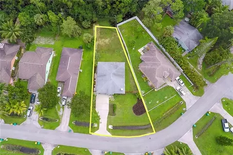 284 Benson St, Naples, FL 34113 photo 4