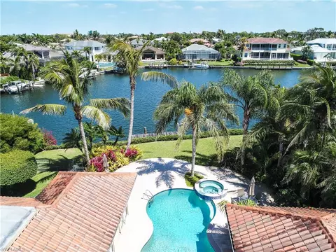 314 Devils Bight, Naples, FL 34103 photo 2