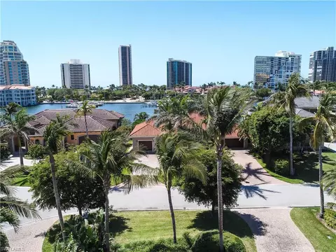 314 Devils Bight, Naples, FL 34103 photo 3