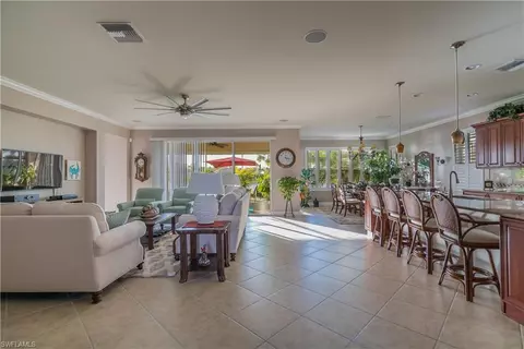 8543 Julia Ln W, Naples, FL 34114 photo 6