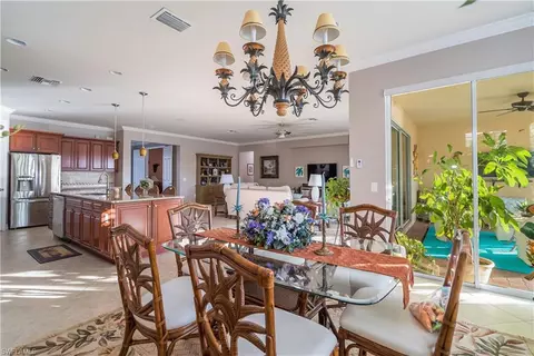 8543 Julia Ln W, Naples, FL 34114 photo 8