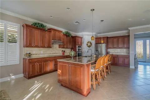 8543 Julia Ln W, Naples, FL 34114 photo 5