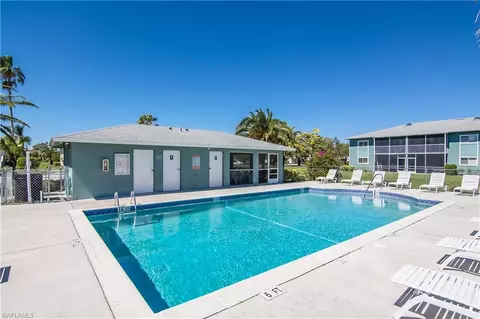 150 Cypress Way E #6, Naples, FL 34110 photo 1