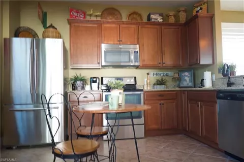 8771 Querce Ct, Naples, FL 34114 photo 4