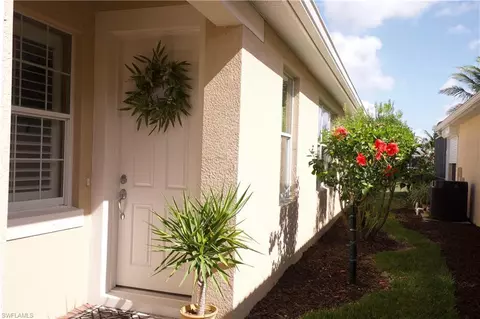 8771 Querce Ct, Naples, FL 34114 photo 2