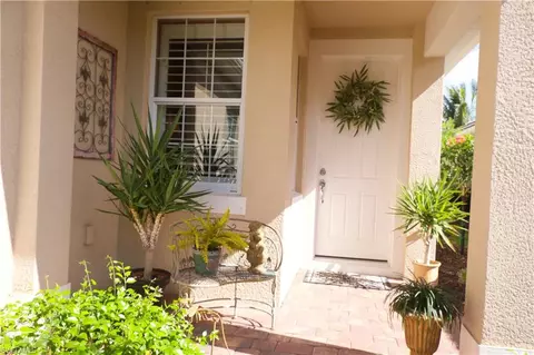 8771 Querce Ct, Naples, FL 34114 photo 1