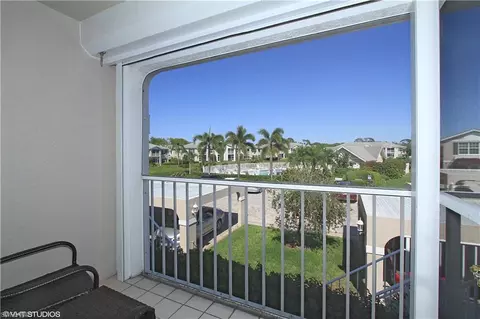 835 Tanbark Dr #202, Naples, FL 34108 photo 4