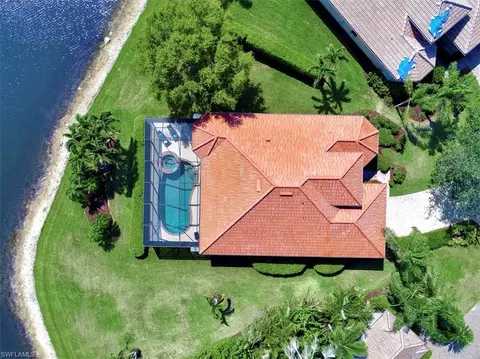 6734 Bent Grass Dr, Naples, FL 34113 photo 2