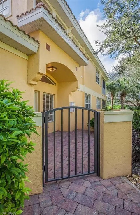 20200 Burnside Pl #2004, Estero, FL 33928 photo 4