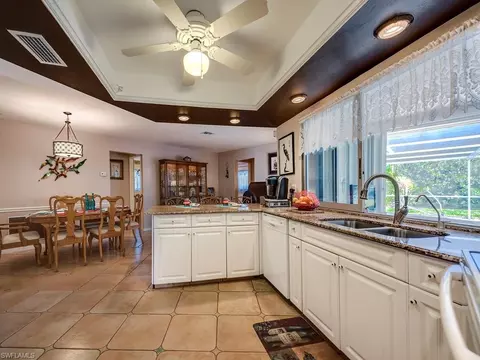 337 Bay Meadows Dr, Naples, FL 34113 photo 15