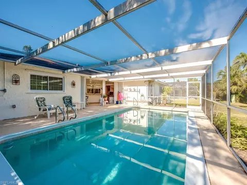 337 Bay Meadows Dr, Naples, FL 34113 photo 1