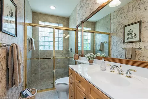 467 Tullamore Ln, Naples, FL 34110 photo 10