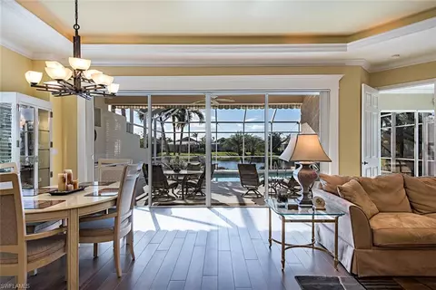 467 Tullamore Ln, Naples, FL 34110 photo 2