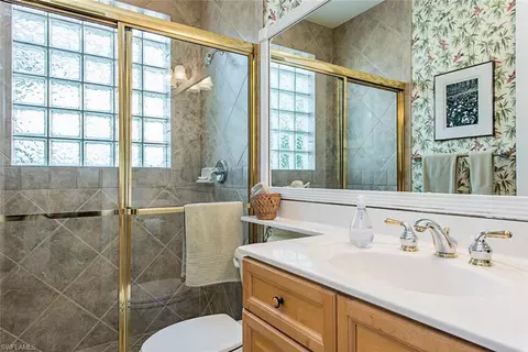 467 Tullamore Ln, Naples, FL 34110 photo 9