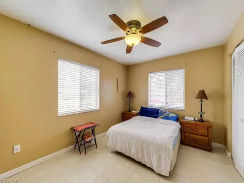 448 Castle Dr, Naples, FL 34119 photo 6
