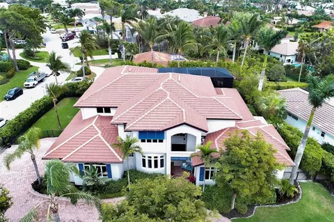 4486 Crayton Rd, Naples, FL 34103 photo 3