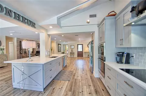 1605 Crayton Rd, Naples, FL 34102 photo 8