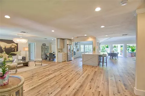 1605 Crayton Rd, Naples, FL 34102 photo 9