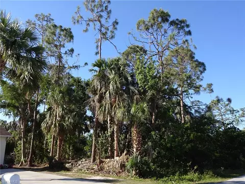 5226 Mitchell St, Naples, FL 34113 photo 5