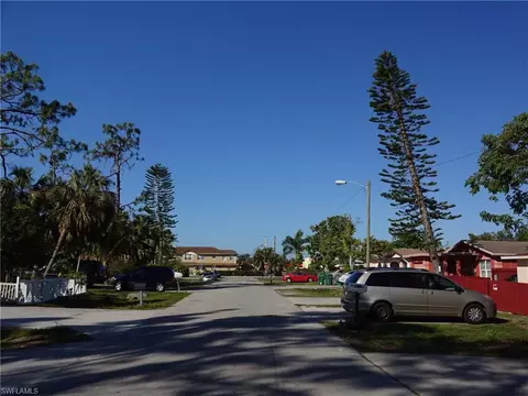 5226 Mitchell St, Naples, FL 34113 photo 8