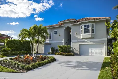 403 Oak Ave, Naples, FL 34108 photo 2