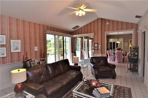 4524 Silver Fox Dr, Naples, FL 34119 photo 20
