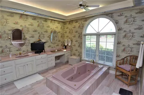 4524 Silver Fox Dr, Naples, FL 34119 photo 27