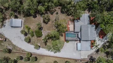 630 9th St NW, Naples, FL 34120 photo 2