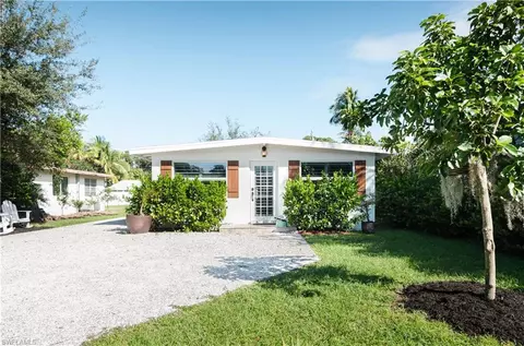 3555 Seagrape Ave, Naples, FL 34104 photo 1
