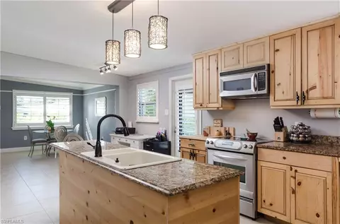 3555 Seagrape Ave, Naples, FL 34104 photo 6