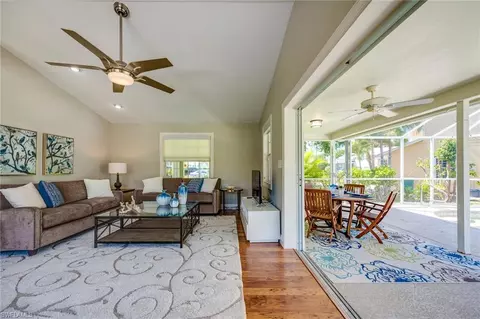 606 Corbel Dr, Naples, FL 34110 photo 4