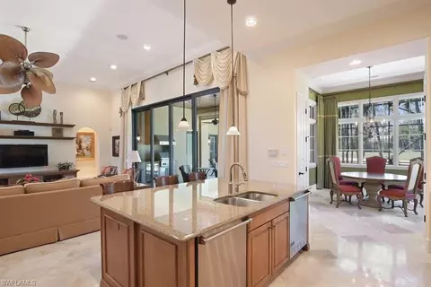 2935 Tiburon Blvd E, Naples, FL 34109 photo 6