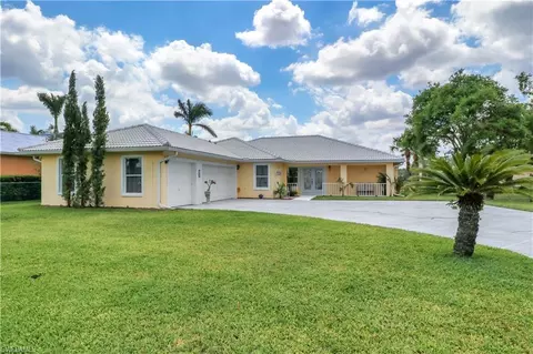 703 Meyer Dr, Naples, FL 34120 photo 1