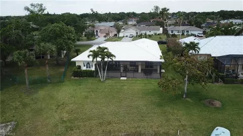 703 Meyer Dr, Naples, FL 34120 photo 4